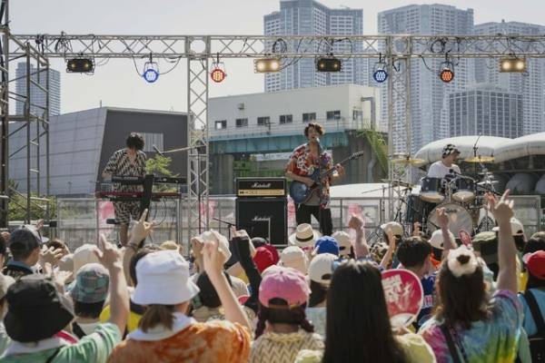 梶裕貴の登場に「笑いすぎて泣いてる」「cv梶裕貴の使い方ww」の声続々…「パリピ孔明」第2話