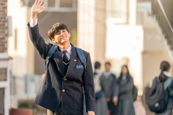 Wanna One出身オン・ソンウの魅力あふれる新場面写真『人生は、美しい』