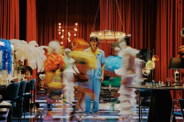 東方神起ユンホ×aespaカリナでメタバース描くミュージックショート「秋の国際短編映画祭」で上映