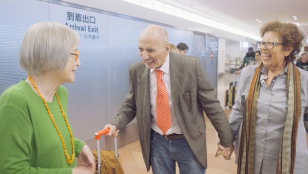 「魔女の宅急便」作者の鮮やかな日常を切り取る『カラフルな魔女』特報＆場面写真