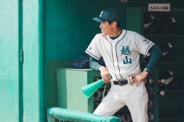 「下剋上球児」1話 鈴木亮平“南雲”の過去に注目集まる