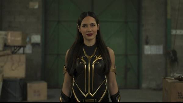 インドネシアのコミックから生まれたスーパーヒーロー『スリ・アシィ』12月公開決定