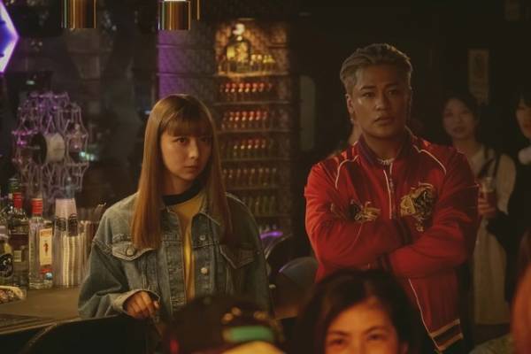 「パリピ孔明」第4話 ギタリスト・長岡亮介×上白石萌歌のシーンに「かっこよすぎる」「配信して」と絶賛の声