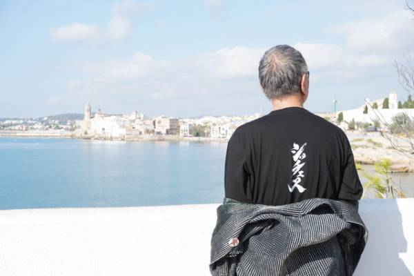 亀梨和也に起こったハプニングとは…『怪物の木こり』でスペインを満喫