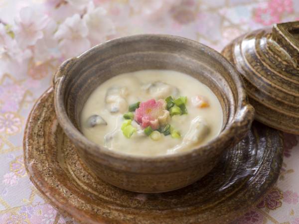 【ディズニー】パークの「おいしい！」を持ち帰ろう！人気シリーズのミッキーロングパンに続いてスープセットが新登場