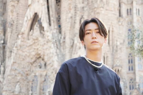 亀梨和也のスペイン旅を公開『怪物の木こり』特別映像