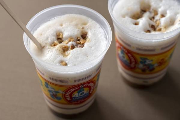 【ディズニー】ピスタチオ風味のポップコーンも！40周年“ドリームゴーラウンド”スペシャルメニューに4つの新メニューが仲間入り