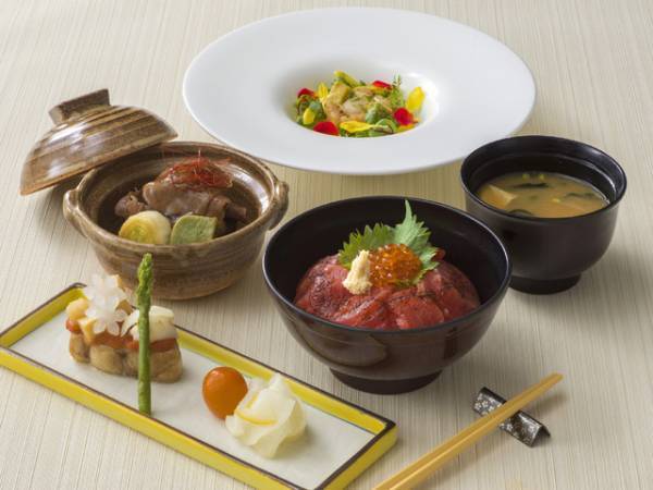 【ディズニー】ピスタチオ風味のポップコーンも！40周年“ドリームゴーラウンド”スペシャルメニューに4つの新メニューが仲間入り