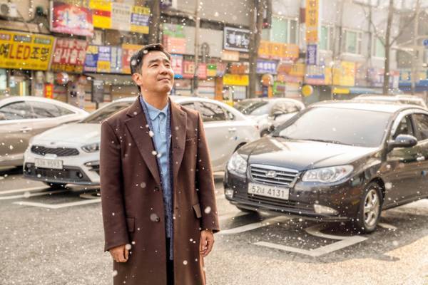 リュ・スンリョン＆ヨム・ジョンアにオン・ソンウも！『人生は、美しい』歌い踊るメイキング映像