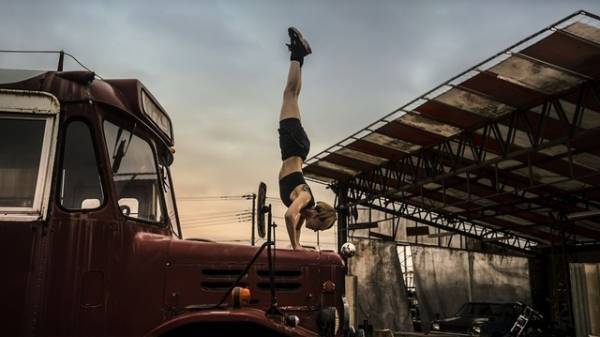 ボクサーに挑戦した三吉彩花、過酷なトレーニングの軌跡『ナックルガール』メイキング映像