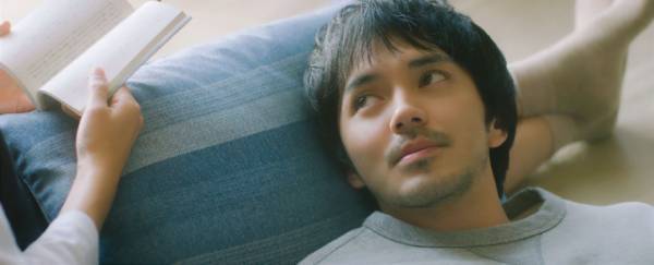 林遣都が週刊誌記者を熱演「ヒゲノハヤシ」場面写真『隣人X -疑惑の彼女-』