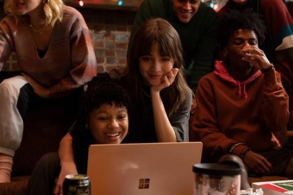 ポール・ダノ主演でウォール街が激震した実話を映画化『ダム・マネー ウォール街を狙え！』2024年2月公開