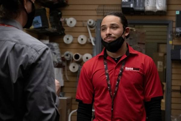 ポール・ダノ主演でウォール街が激震した実話を映画化『ダム・マネー ウォール街を狙え！』2024年2月公開