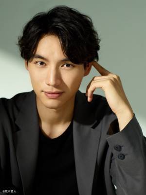 福士蒼汰、脚本家・遊川和彦と初タッグ「アイのない恋人たち」1月スタート