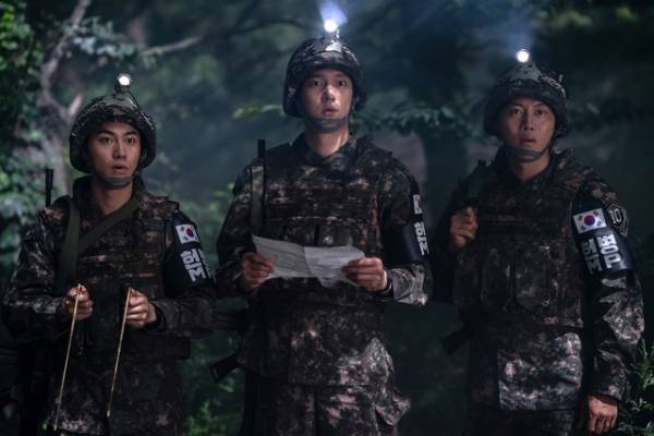 1等当選くじを挟んで南北“宝くじ”会談!?『宝くじの不時着』日本オリジナル予告編