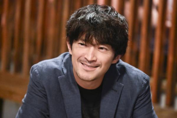 津田健次郎、ムロツヨシと同級生に「うちの弁護士は手がかかる」第6話ゲスト出演