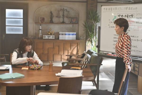 「うちの弁護士は手がかかる」5話 ムロツヨシ“蔵前”の「奥義」に「難しすぎ」の声…平手友梨奈の表情にも注目集まる