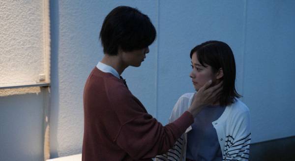 「たとえあなたを忘れても」第4話 萩原利久“空”、記憶を取り戻すための治療に興味を持ち始める