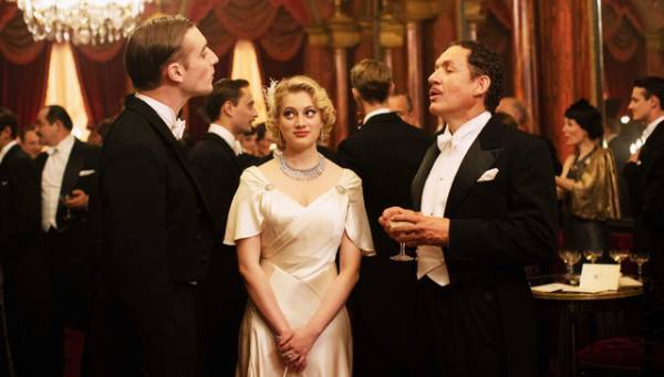 まるでファッションショーのような衣装カメラテスト『私がやりました』特別映像解禁