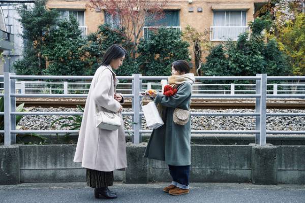 松村北斗＆上白石萌音、互いを助け合う日常…『夜明けのすべて』本予告
