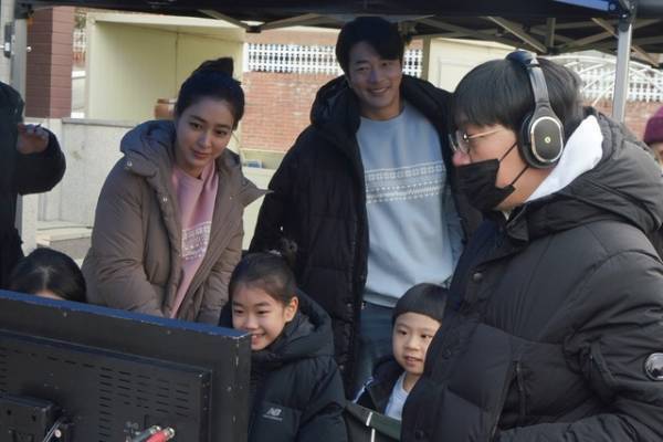 クォン・サンウ＆オ・ジョンセ＆イ・ミンジョンらが見どころ語る『スイッチ』メイキング映像