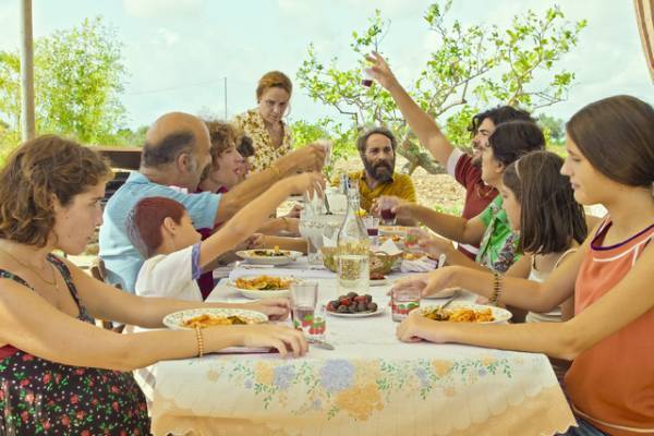 「映画はすべての人に通じるコミュニケーション」『シチリア・サマー』の新星俳優2人が撮影をふり返る