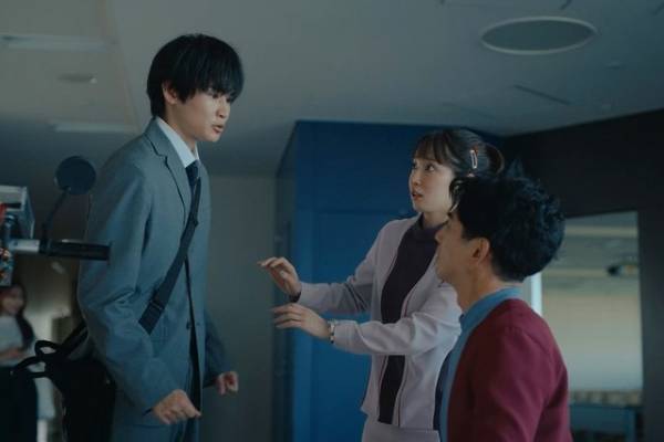 永山瑛太“翔”が持っていた未来の通信機に「たまらない」感激の声上がる…「時をかけるな、恋人たち」8話