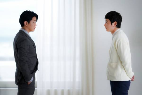 亀梨和也＆染谷将太が生み出したサイコパス同士の唯一無二のバディ感『怪物の木こり』場面写真