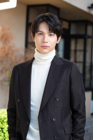 中川大志、二階堂ふみのビジネスパートナーに「Eye Love You」
