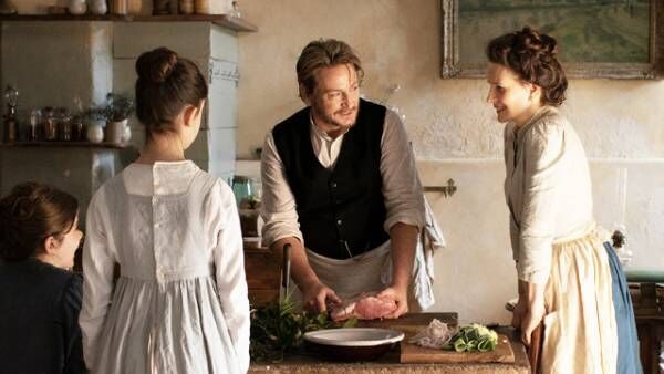 ジュリエット・ビノシュの“内なる強さ”で「説得力が生まれた」『ポトフ 美食家と料理人』