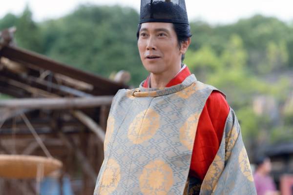 吉高由里子＆高杉真宙ら演じる家族…大河「光る君へ」扮装写真公開　第1弾