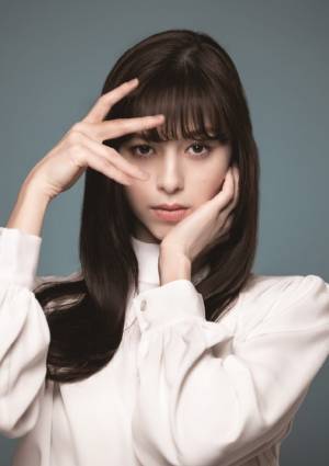 この中に犯人が…？くせ者ぞろいの劇団メンバー捉える『ある閉ざされた雪の山荘で』 新ビジュアル＆場面写真