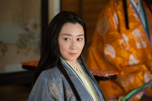 黒木華“源倫子”らの扮装写真公開　吉高由里子主演大河ドラマ「光る君へ」