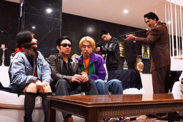 相葉雅紀“十吉”の元に、武蔵“マンモス”の影が忍び寄り家族が大ピンチに…「今日からヒットマン」第7話