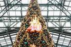【ディズニー】圧倒的にロマンティック！約15メートル、40周年の巨大クリスマスツリーの見逃せない輝き