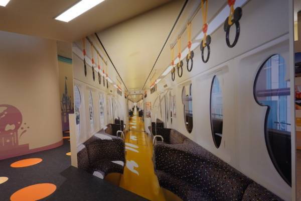 【ディズニー】運転手気分も楽しめる！リゾートライナーをテーマにした展示「Enjoy the ride! Resort Liner」体験