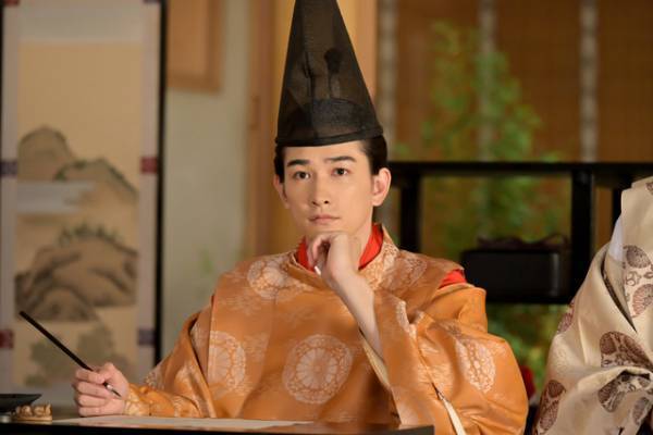 町田啓太“藤原公任”の姿が公開　吉高由里子主演大河ドラマ「光る君へ」