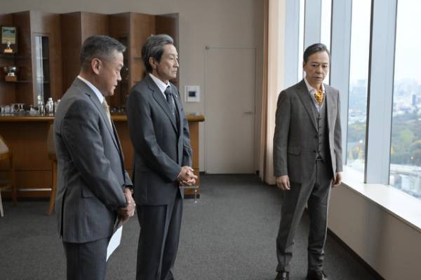 菊池風磨、山田杏奈ら“第三係”の前に強敵が立ちはだかる…「ゼイチョー」第9話