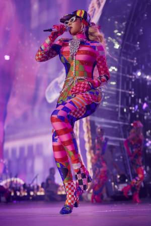 ビヨンセの世界ツアームービー『Renaissance』全米NO.1ヒットスタート　豪華な本編衣装公開