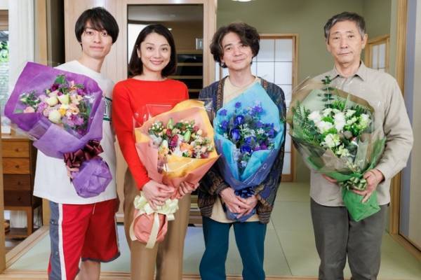 小池栄子、感謝の涙「私の宝物」主演ドラマ「コタツがない家」クランクアップ