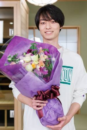 小池栄子、感謝の涙「私の宝物」主演ドラマ「コタツがない家」クランクアップ