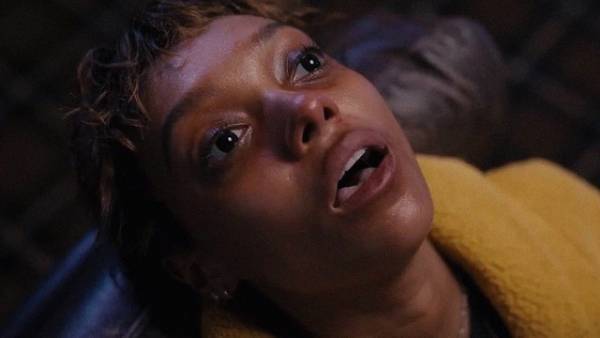 A24ホラー『TALK TO ME／トーク・トゥ・ミー』憑依のスリルに酔う…“90秒憑依チャレンジ”シーン到着