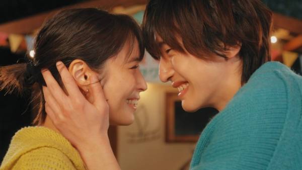 「マイ・セカンド・アオハル」最終回、広瀬アリス“佐弥子”にひざまずく道枝駿佑“拓”に「あまりにも王子様すぎ」の声