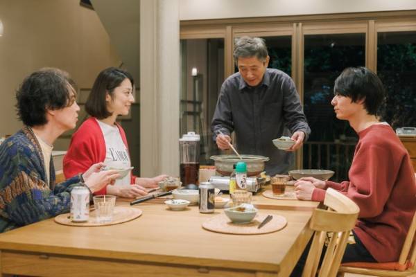 息子・作間龍斗“順基”と小池栄子“万里江”のバトル勃発「コタツがない家」最終話