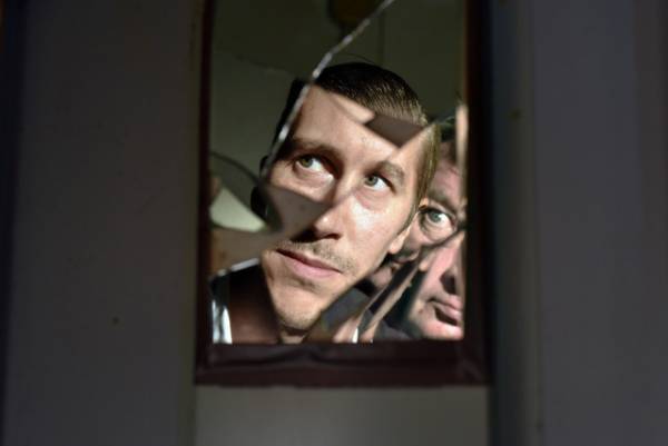 『枯れ葉』出演ユッシ・ヴァタネンが明かす、カウリスマキ流演出