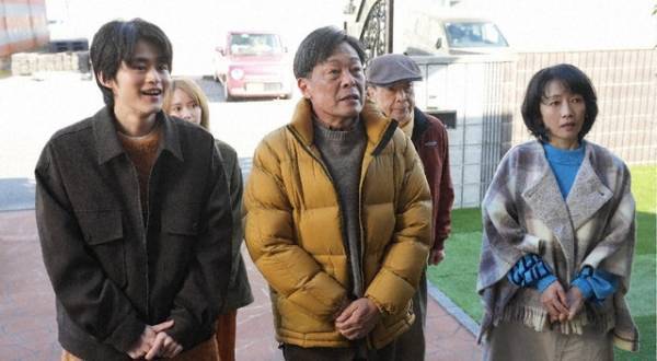 鈴鹿央士×山本舞香、“偽家族”になり人生の再起を図る…「闇バイト家族」第1話、今夜放送スタート