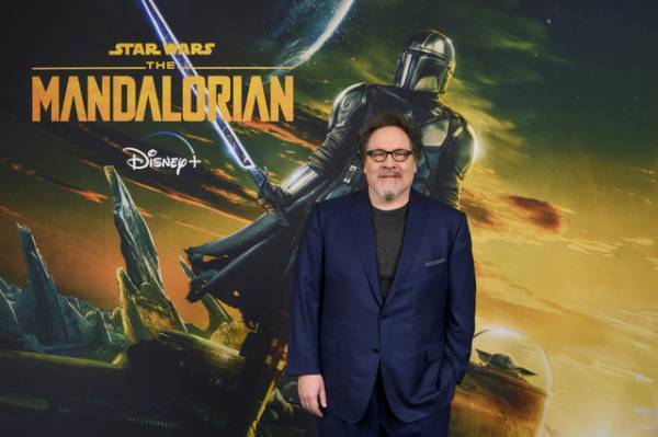 『スター・ウォーズ』新作映画『マンダロリアン＆グローグー』の監督にジョン・ファヴローが就任