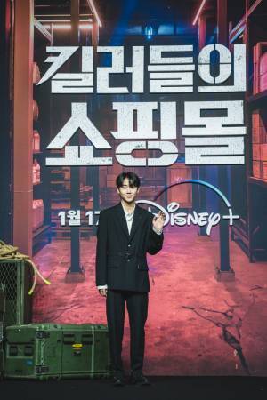 イ・ドンウクは「とても頼りになる先輩」過酷なアクションに挑んだキム・ヘジュンが感謝「殺し屋たちの店」