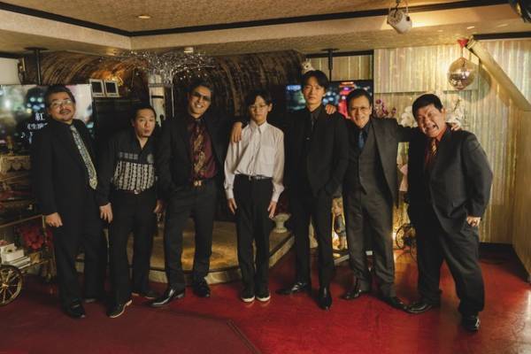 綾野剛主演『カラオケ行こ！』ユーモアがあふれるメイキング写真公開