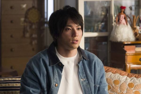 永野芽郁“雨”の影手繋ぎに「ピュア」「キュンキュン」の声続出…「君が心をくれたから」第3話